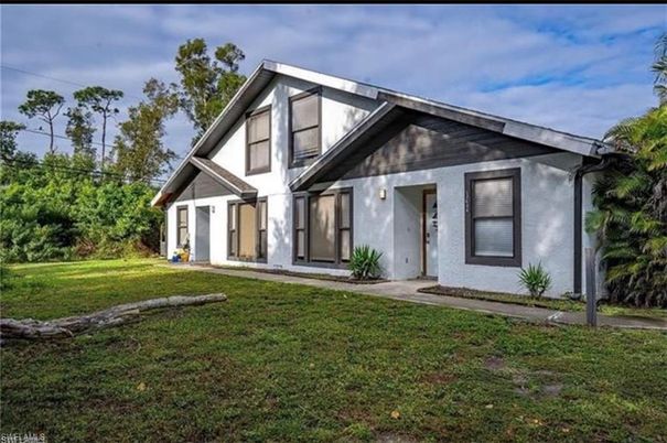Backyard, Exterior, Facade, American Craftsman