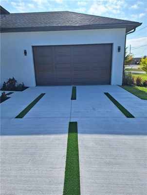 Detached Garage, Exterior