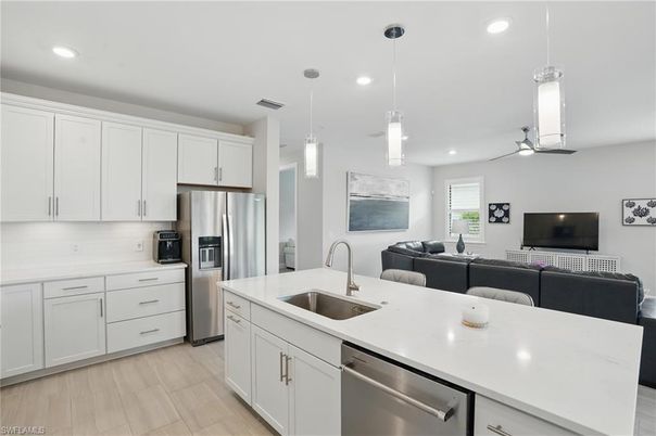 Interior, Kitchen, Living room, Pendant Lights, Recessed Lighting, Stainless Steel Appliances, Wood Texture Flooring