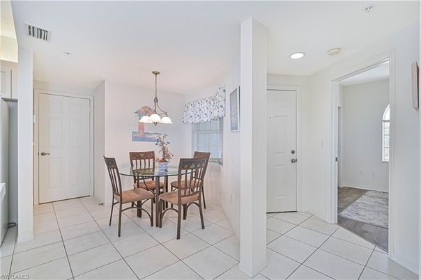 Dining room, Interior, Pendant Lights, Recessed Lighting