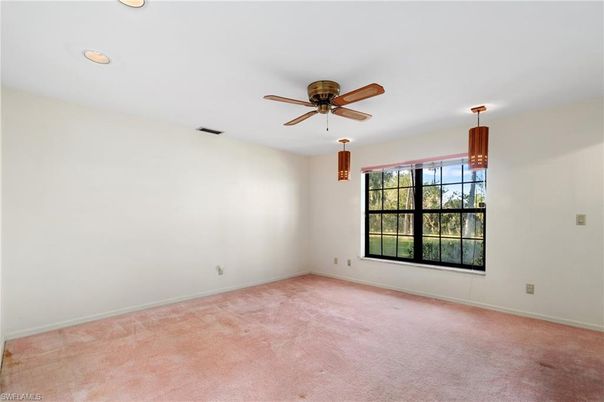 Empty room, Interior, Recessed Lighting
