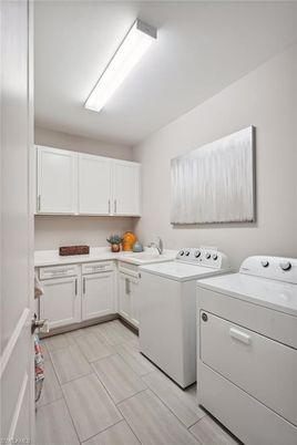 Interior, Washer