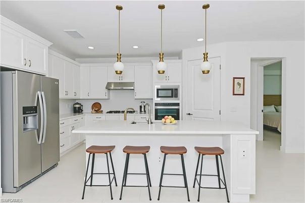 Bedroom, Interior, Kitchen, Pendant Lights, Recessed Lighting, Stainless Steel Appliances