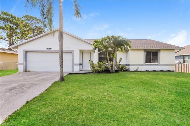 Attached, Backyard, Exterior, Facade, Ranch