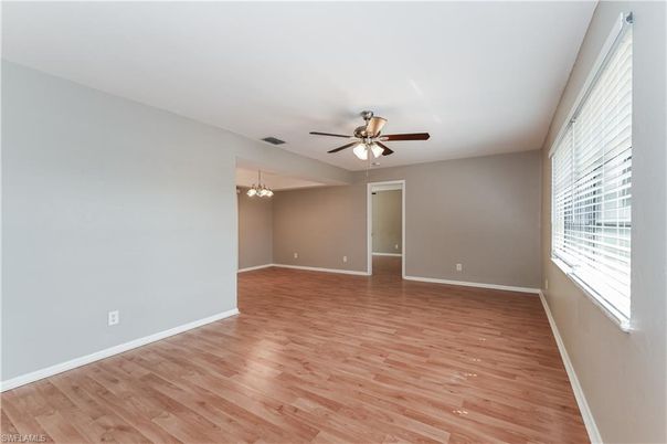 Empty room, Interior, Pendant Lights, Wood Texture Flooring