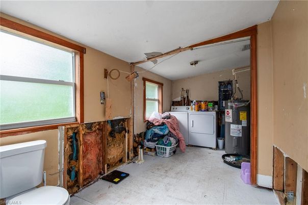 Interior, Washer