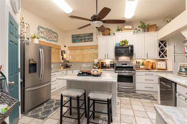 Interior, Kitchen, Stainless Steel Appliances