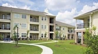 Backyard, Exterior, Facade, Condo Building