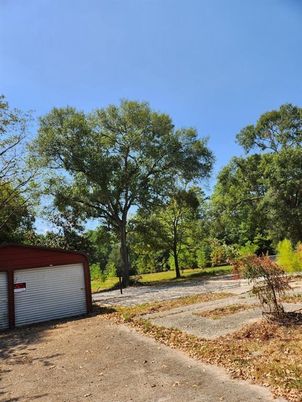 Backyard, Detached Garage, Exterior