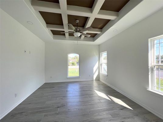 Empty room, Interior, Recessed Lighting, Wood Texture Flooring