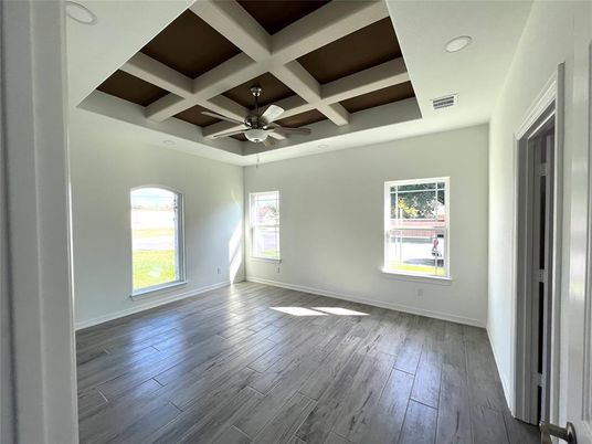 Empty room, Interior, Recessed Lighting, Wood Texture Flooring