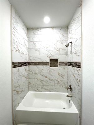 Bathroom, Interior, Marble Walls, Recessed Lighting