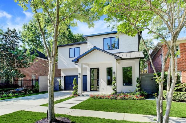 Attached, Exterior, Facade, Brick Facade, Farmhouse