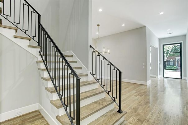 Interior, Pendant Lights, Recessed Lighting, Wood Texture Flooring
