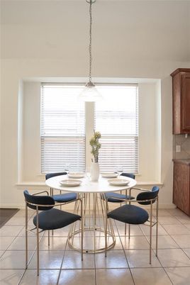 Dining room, Interior, Pendant Lights