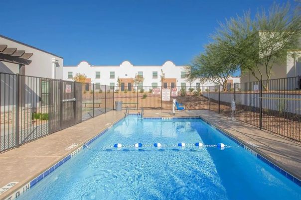 Exterior, Pool