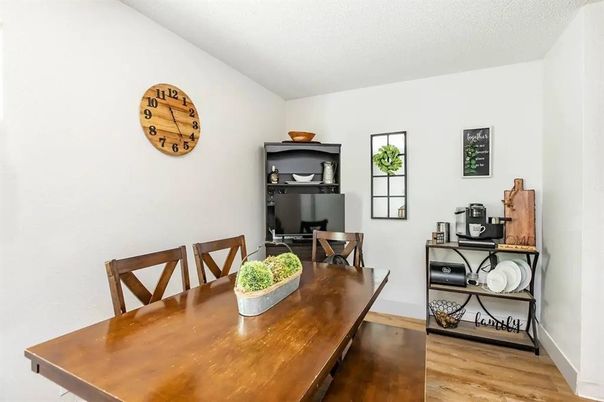 Dining room, Interior, Wood Texture Flooring