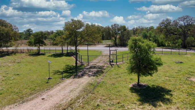 Exterior, Tennis Courts