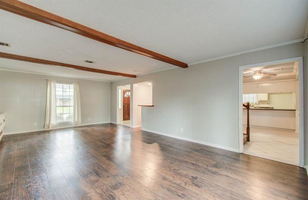 Empty room, Interior, Wooden Beams, Wood Texture Flooring