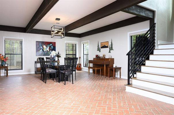 Dining room, Interior, Pendant Lights, Piano, Wooden Beams