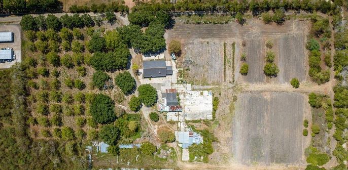 Exterior, Drone