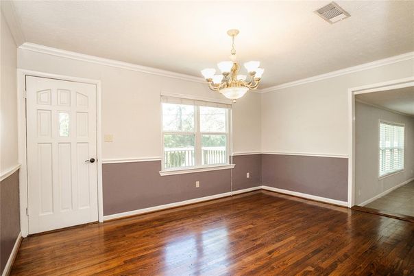 Chandelier, Empty room, Interior, Wood Texture Flooring