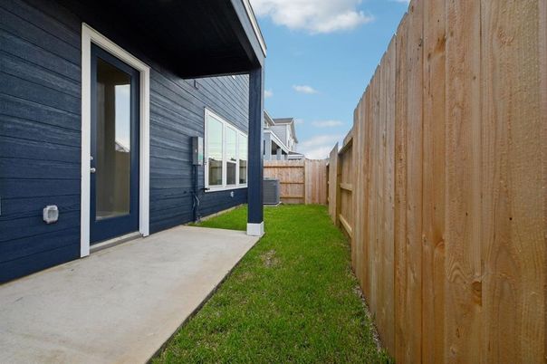 Backyard, Exterior