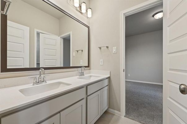 Bathroom, Dual Sink Vanities, Interior
