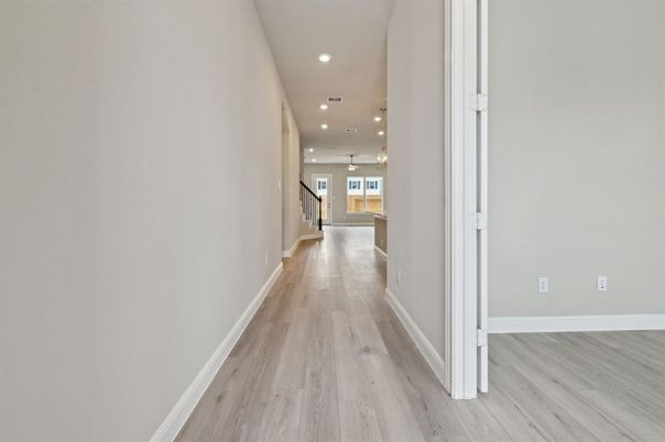 Interior, Pendant Lights, Recessed Lighting, Wood Texture Flooring