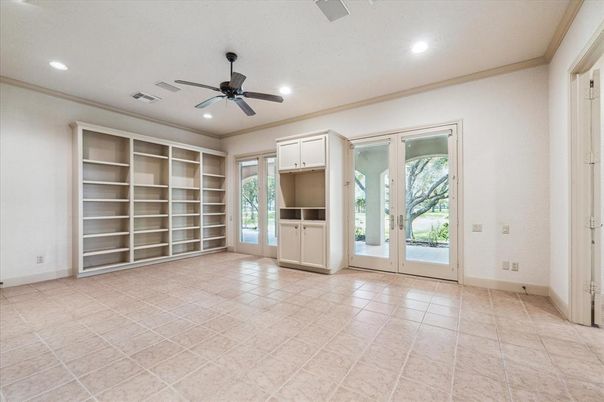 Empty room, Interior, Recessed Lighting