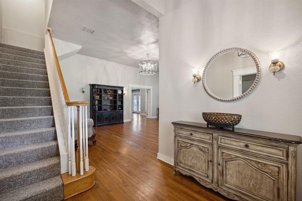 Chandelier, Interior, Wood Texture Flooring