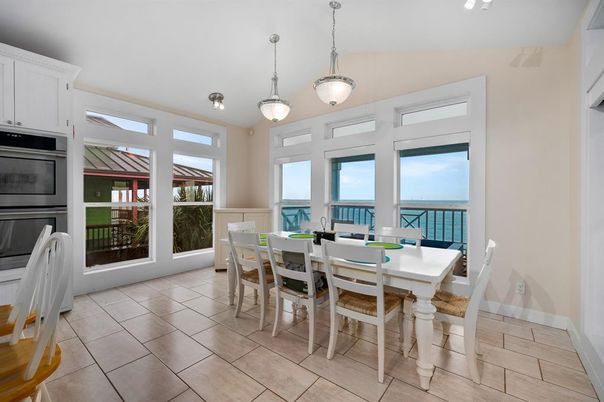 Dining room, Interior, Pendant Lights, Water