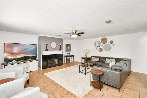 Fireplace, Interior, Living room