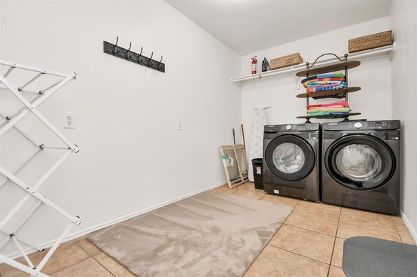 Interior, Washer