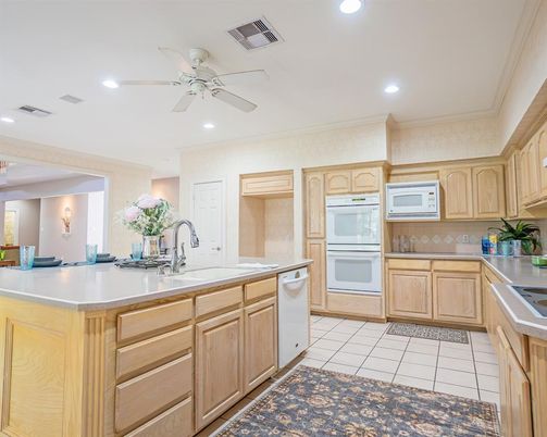 Interior, Kitchen, Recessed Lighting