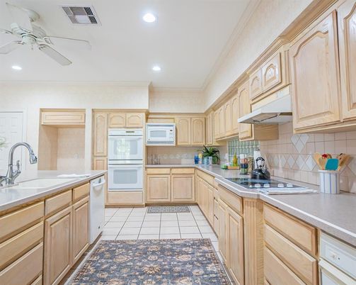 Interior, Kitchen, Recessed Lighting