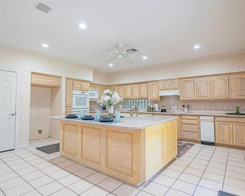 Interior, Kitchen, Recessed Lighting