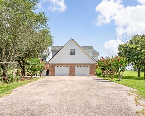 Attached, Exterior, Facade, Brick Facade, Farmhouse