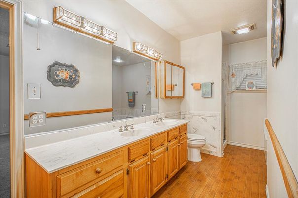 Bathroom, Dual Sink Vanities, Interior, Wood Texture Flooring