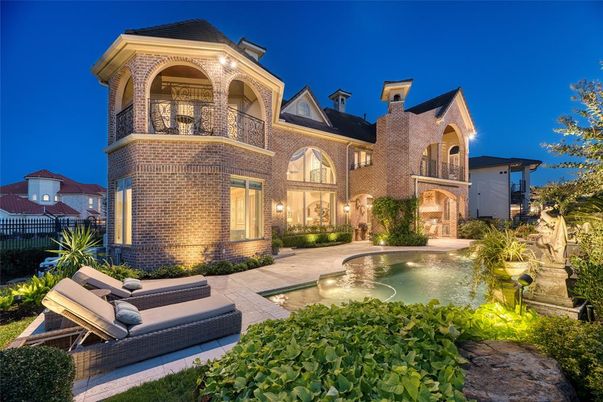 Exterior, Facade, Brick Facade, Pool, French Provincial