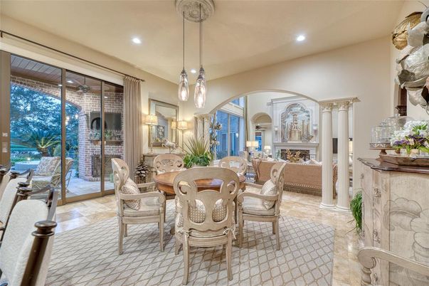 Dining room, Fireplace, Interior, Pendant Lights, Recessed Lighting