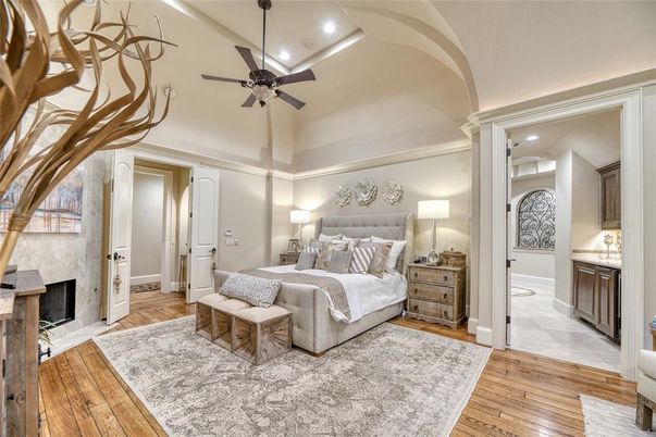 Bedroom, Fireplace, Interior, Recessed Lighting, Wood Texture Flooring