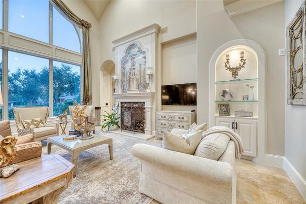 Fireplace, Interior, Living room