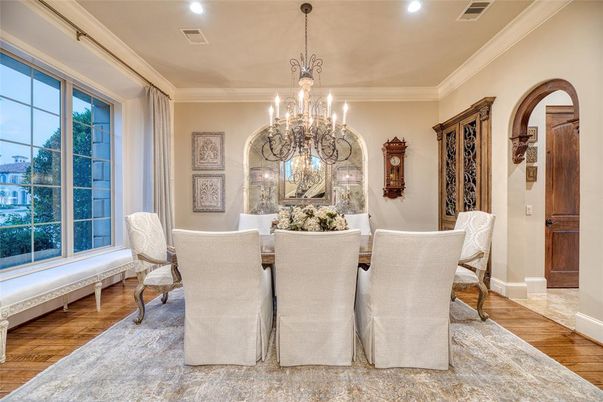 Chandelier, Dining room, Interior, Recessed Lighting, Wood Texture Flooring