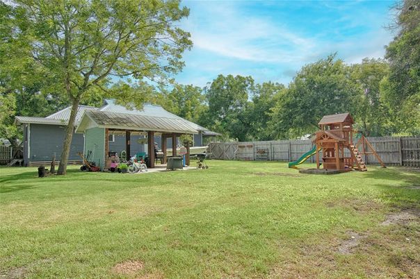Backyard, Exterior, Playground