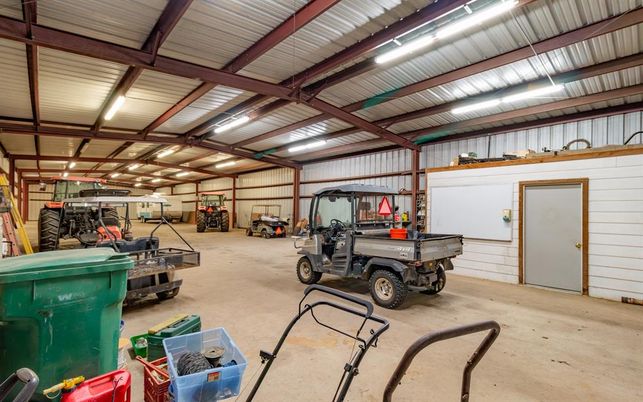 Garage, Interior
