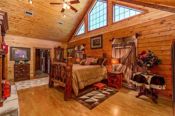 Bedroom, Interior, Recessed Lighting, Wooden Beams, Wooden Ceilings, Wood Texture Flooring, Wooden Walls