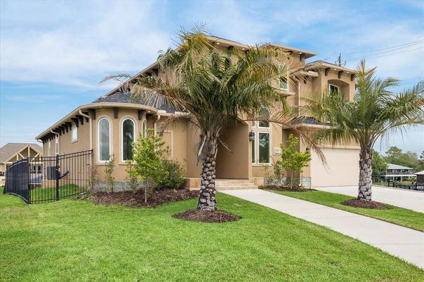 Attached, Backyard, Exterior, Facade, Mediterranean