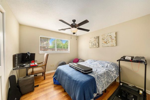 Bedroom, Home Office, Interior, Wood Texture Flooring