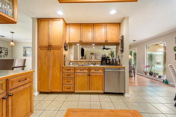 Interior, Kitchen, Pendant Lights, Recessed Lighting
